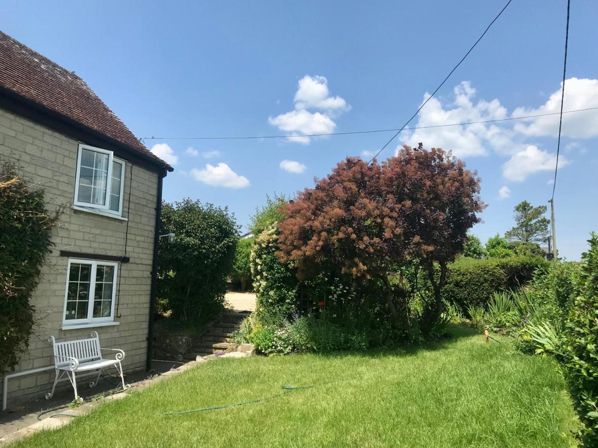 Charming Modernized Country Cottage Near Mere, Wiltshire Мир Экстерьер фото